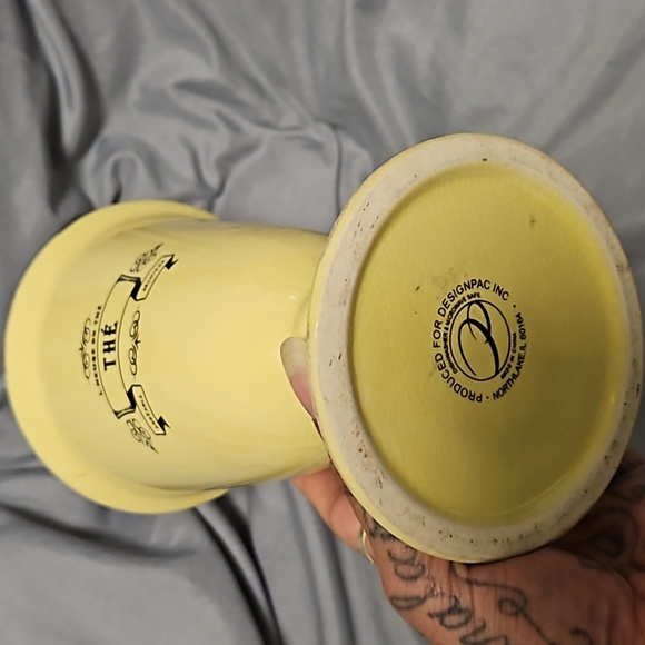 Yellow Vase/Container - Picture 4 of 4